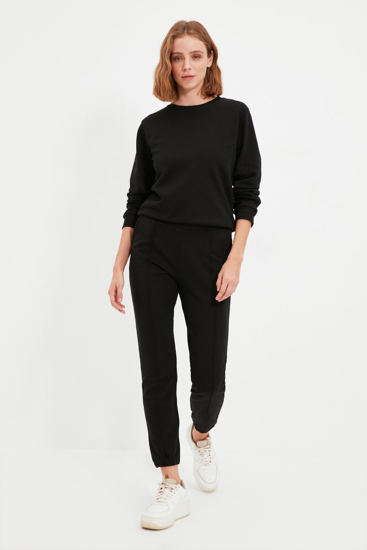 TRENDYOLMİLLA Siyah %100 Organik Pamuk Nervürlü Basic Jogger Örme İnce Eşofman Altı TWOAW22EA0167