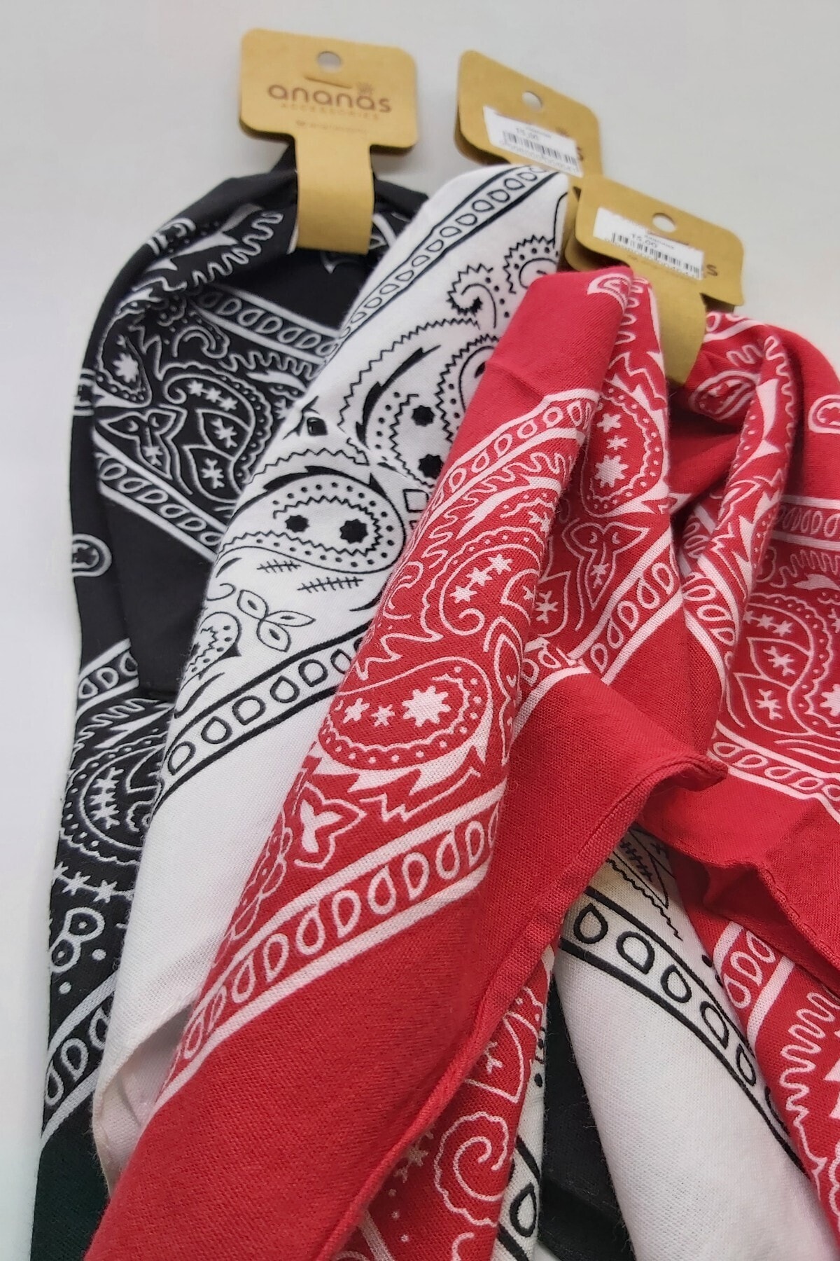 Ananas Accessories Bandana Desenli Siyah Beyaz Kırmızı 3 Adet