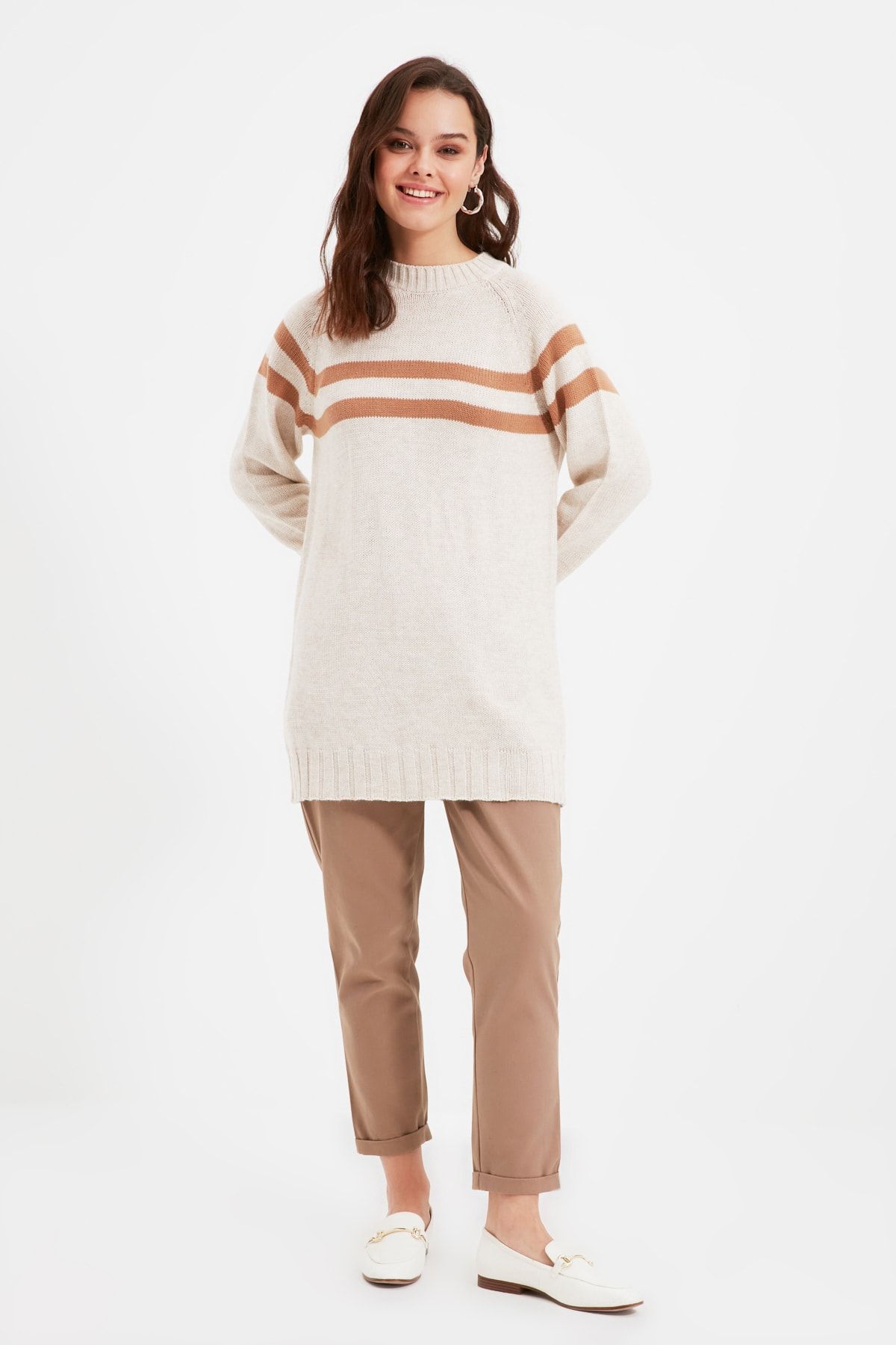 Trendyol Modest Taş Bisiklet Yaka  Triko Kazak TCTAW22AK0102