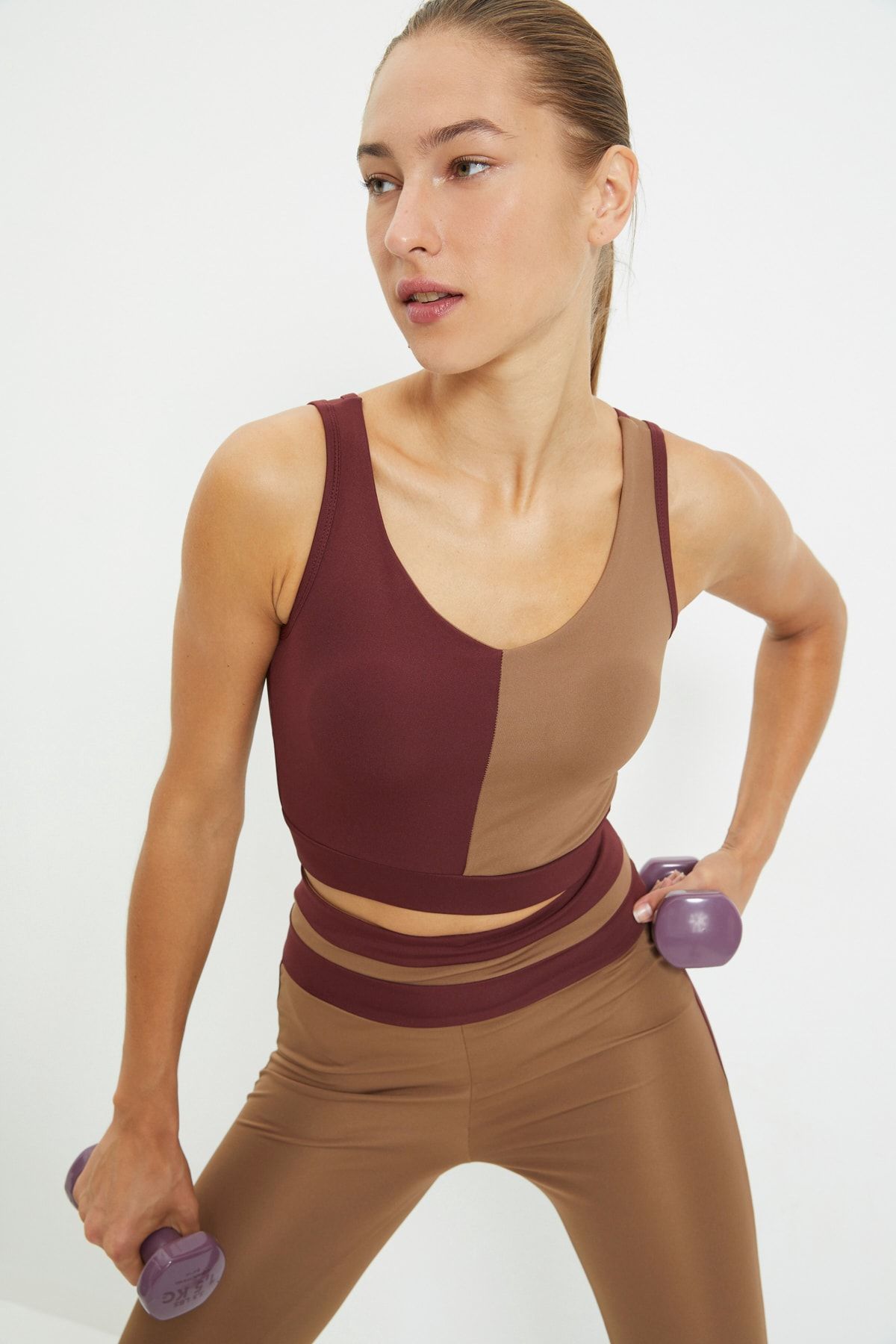 TRENDYOLMİLLA Kahverengi Renk Bloklu Destekli Spor Sütyeni TWOAW22SS0035