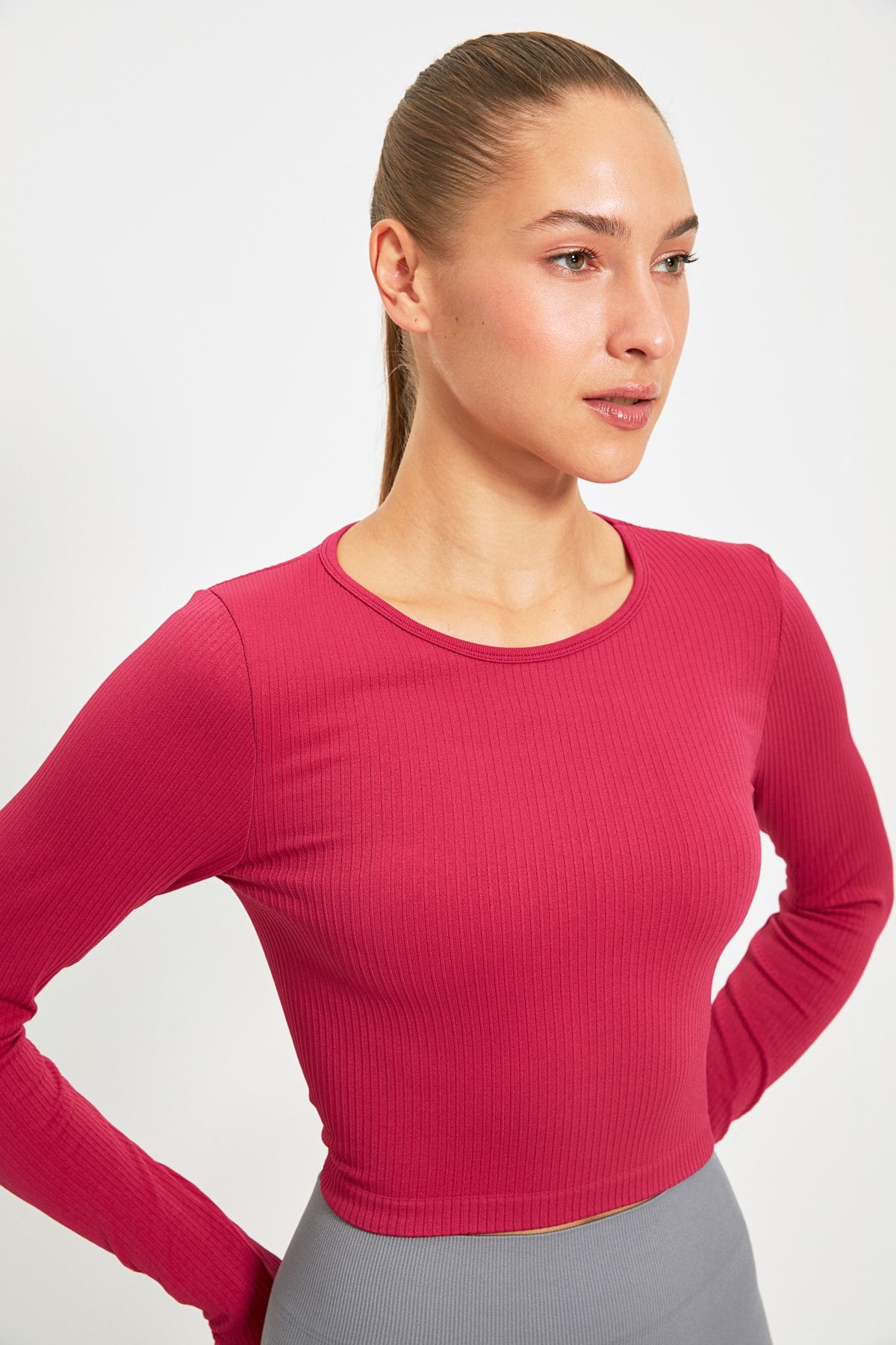 TRENDYOLMİLLA Mürdüm Seamless Crop Spor Bluz TWOAW22BZ0448