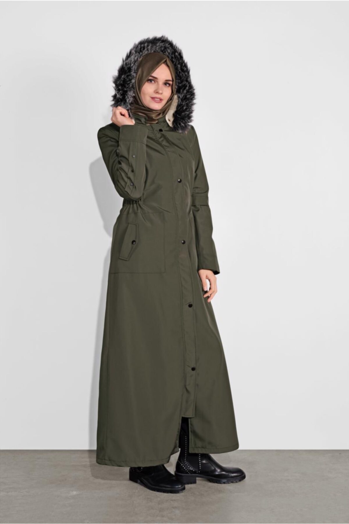 TRENDTESETTÜR Kapüşonu Kürklü Manto 473