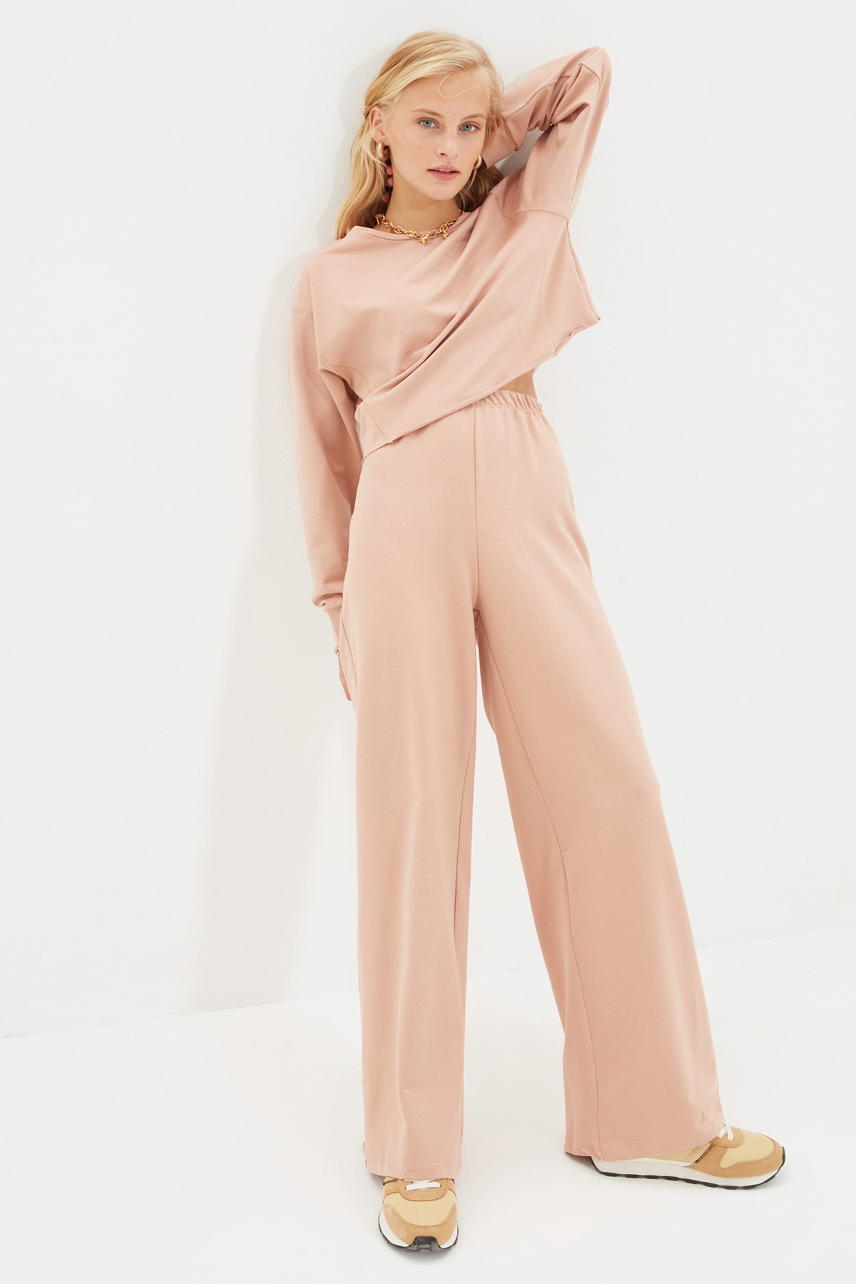 TRENDYOLMİLLA Açık Kahverengi Örme Alt-Üst Takım THMAW22PT0256