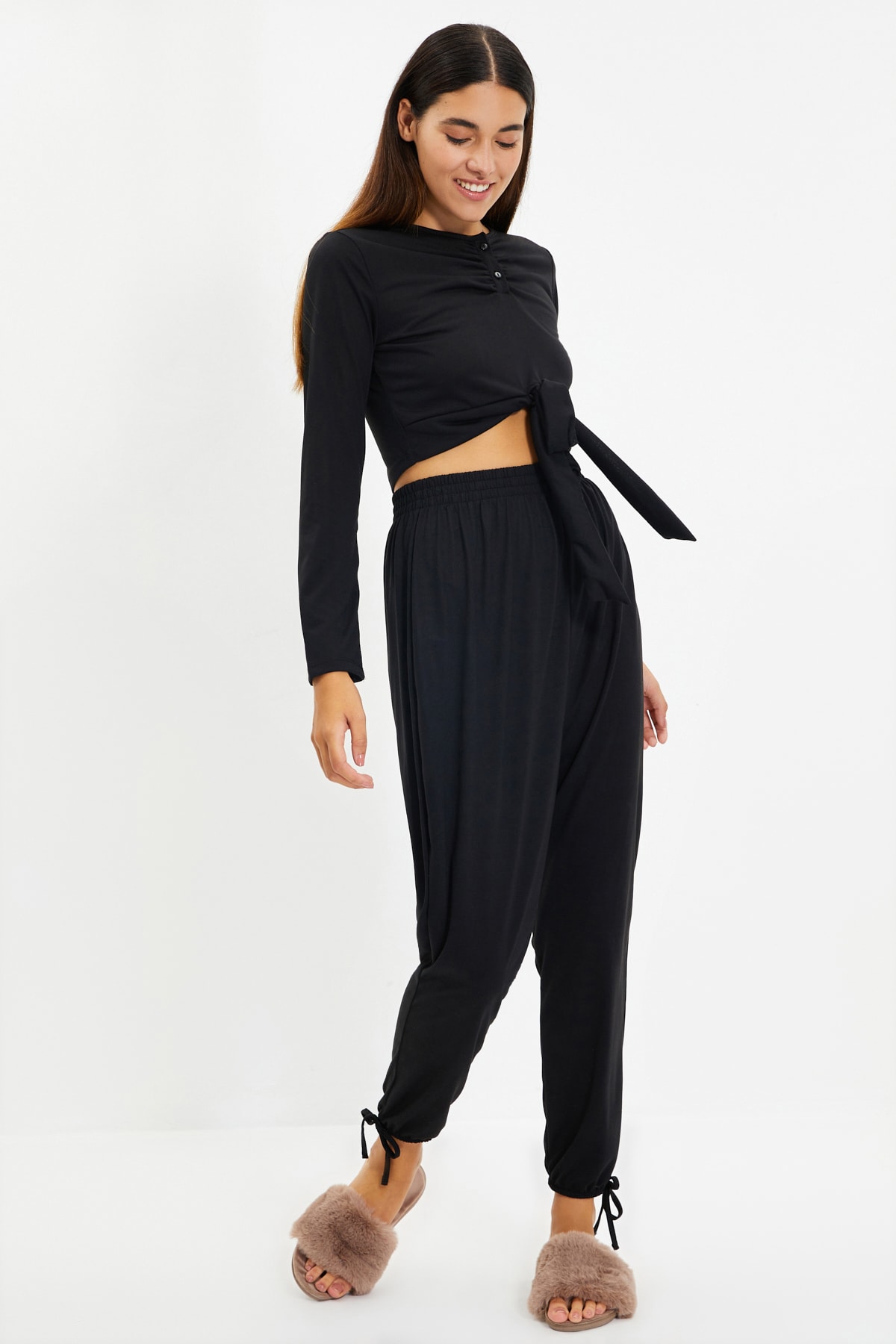 TRENDYOLMİLLA Siyah Örme  Pijama Takımı THMAW22PT0245