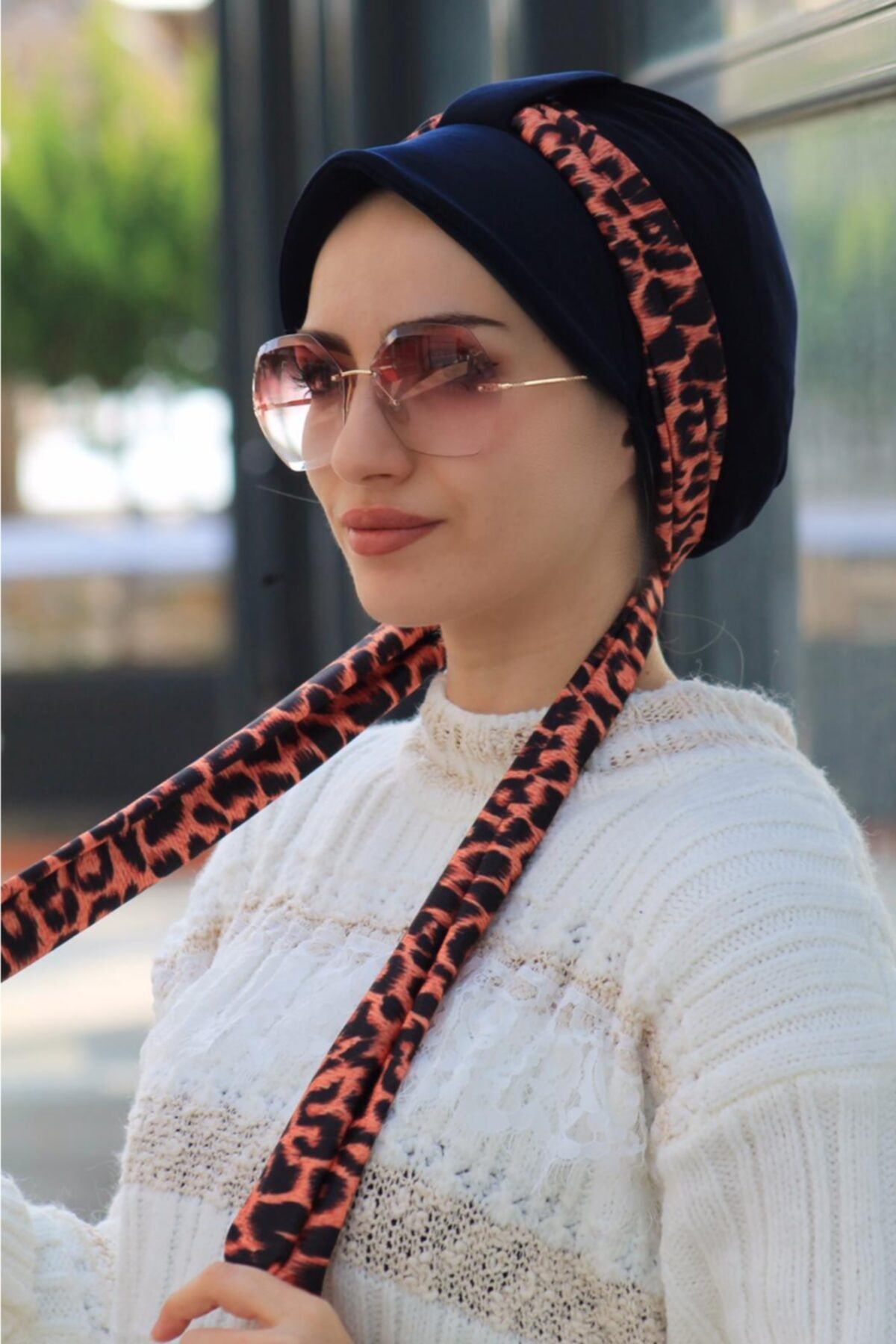 Amisos Bone Şal Hazır Tesettür Giyim Atkılı Şapka Bone Lacivert - Özel Tasarım- Yeni Model Tesettür Giyim