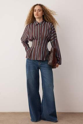 Kahverengi-Çok Renkli Çizgili Lycralı Bele Oturan Gömlek TWOAW26GO00113 Image 1