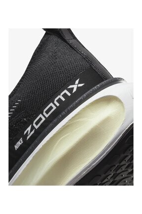 Zoomx Invincible Run 3 Erkek DR2615-001 Image 2