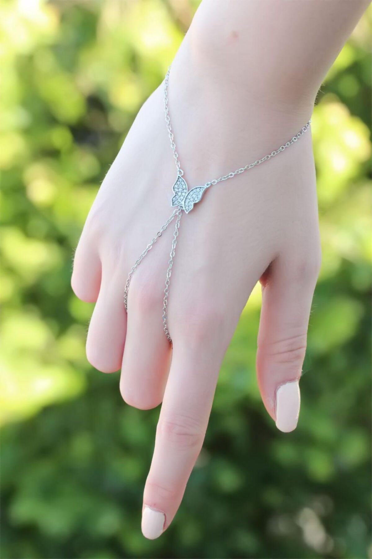 Moco Kelebek Figürlü Zirkon Taşlı Silver Renk Şahmeran Bileklik