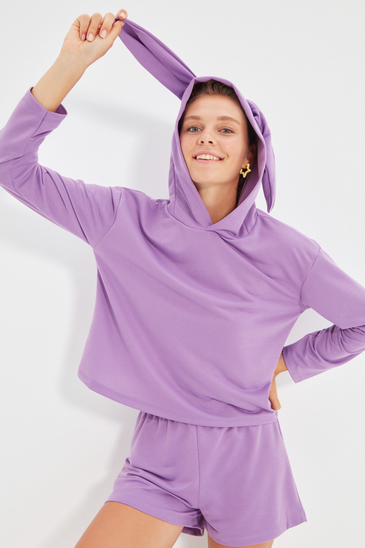 TRENDYOLMİLLA Mor Kulak Detaylı Örme Pijama Takımı THMAW22PT0067