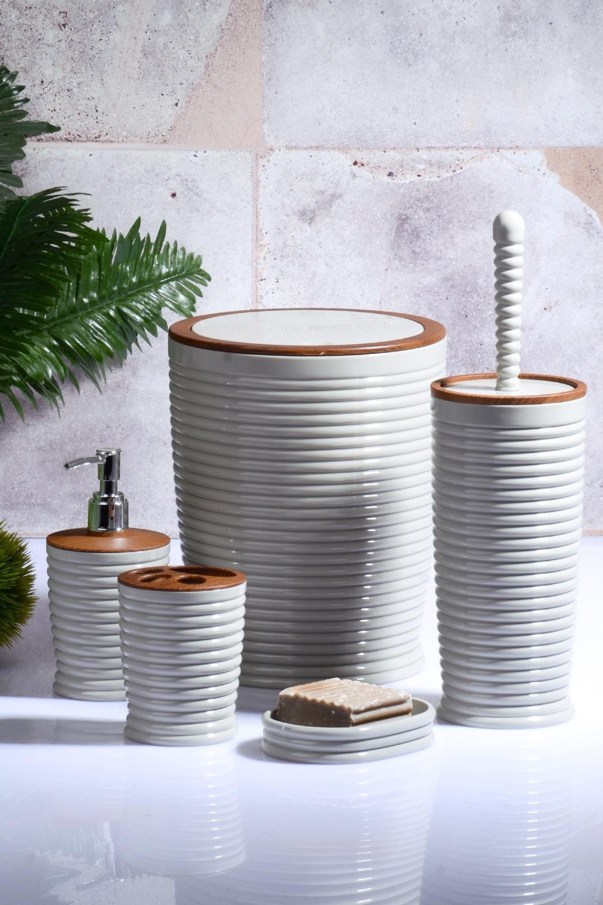 Porselen Diyarı Elegans 5 Li Banyo Set Ahşap