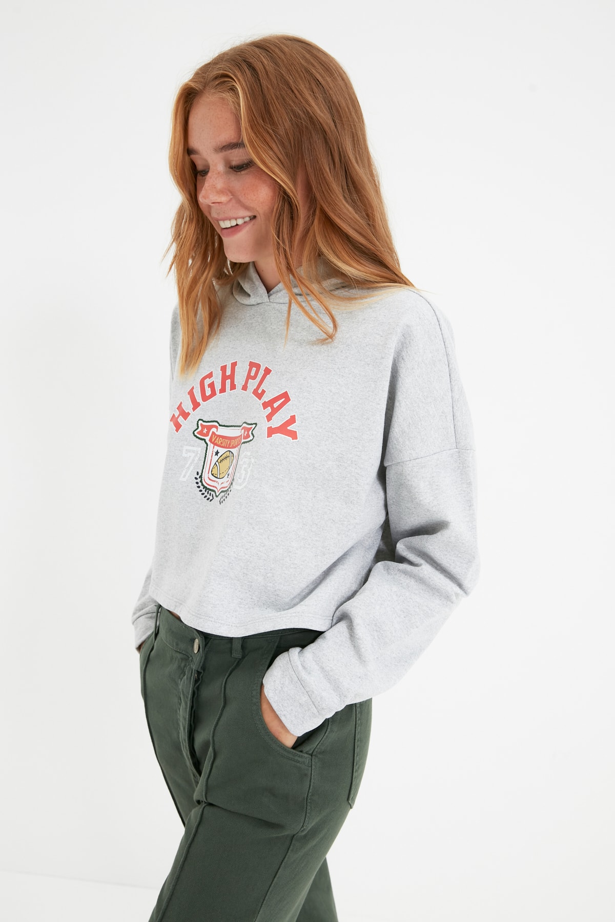 TRENDYOLMİLLA Gri Baskılı Basic Örme İnce Sweatshirt TWOAW22SW1128