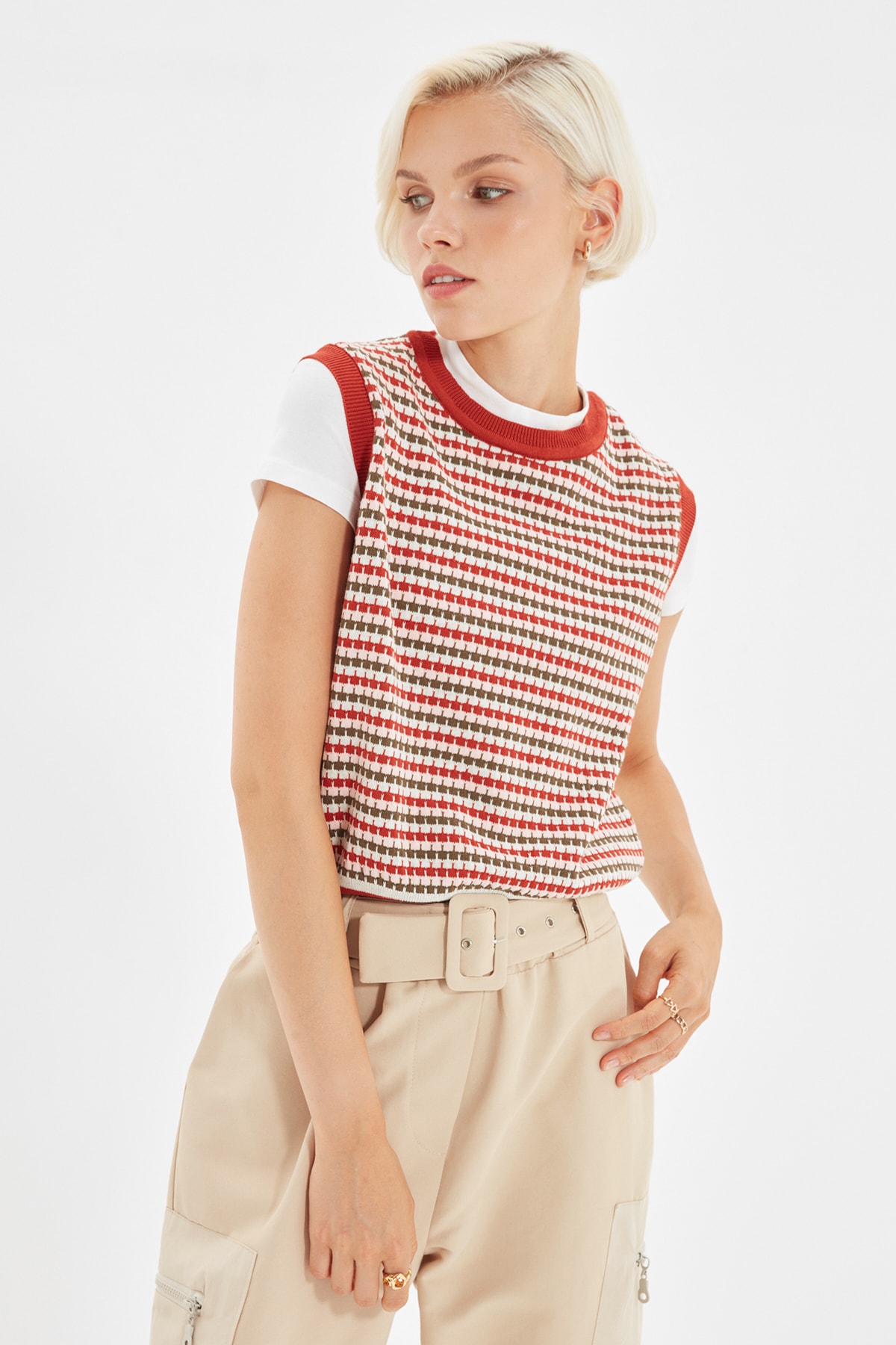 TRENDYOLMİLLA Kiremit Bisiklet Yaka Triko Süveter TWOAW22SV0017