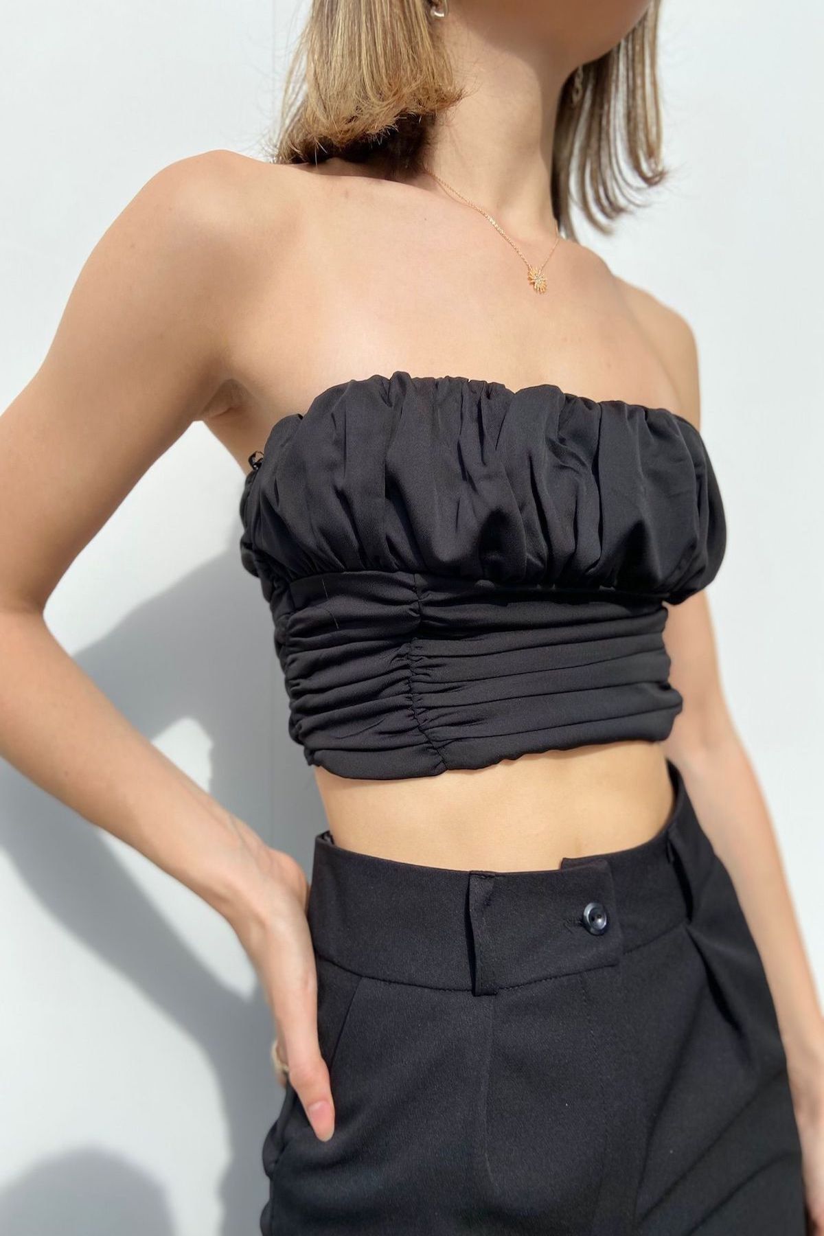 cuted Kadın Siyah Straplez Crop