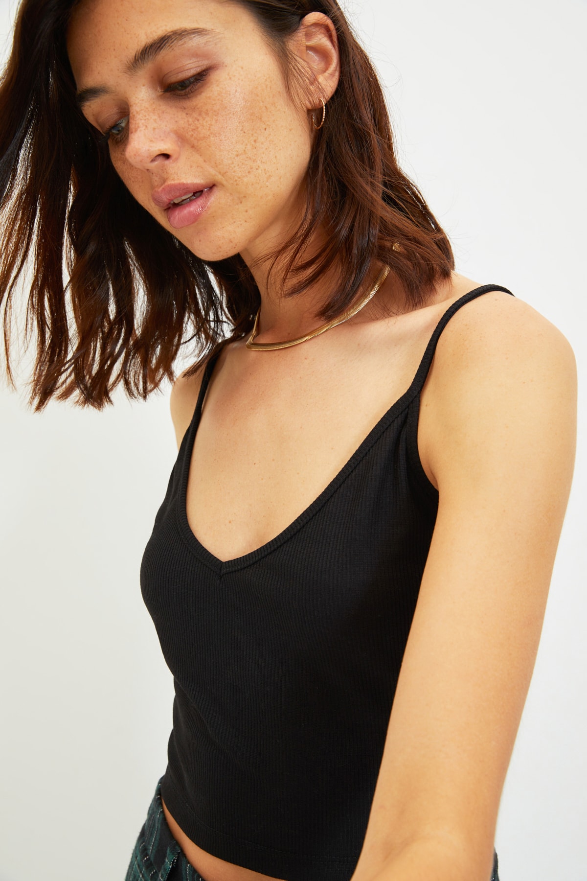 TRENDYOLMİLLA Siyah Crop Örme Atlet TWOAW22AL0009