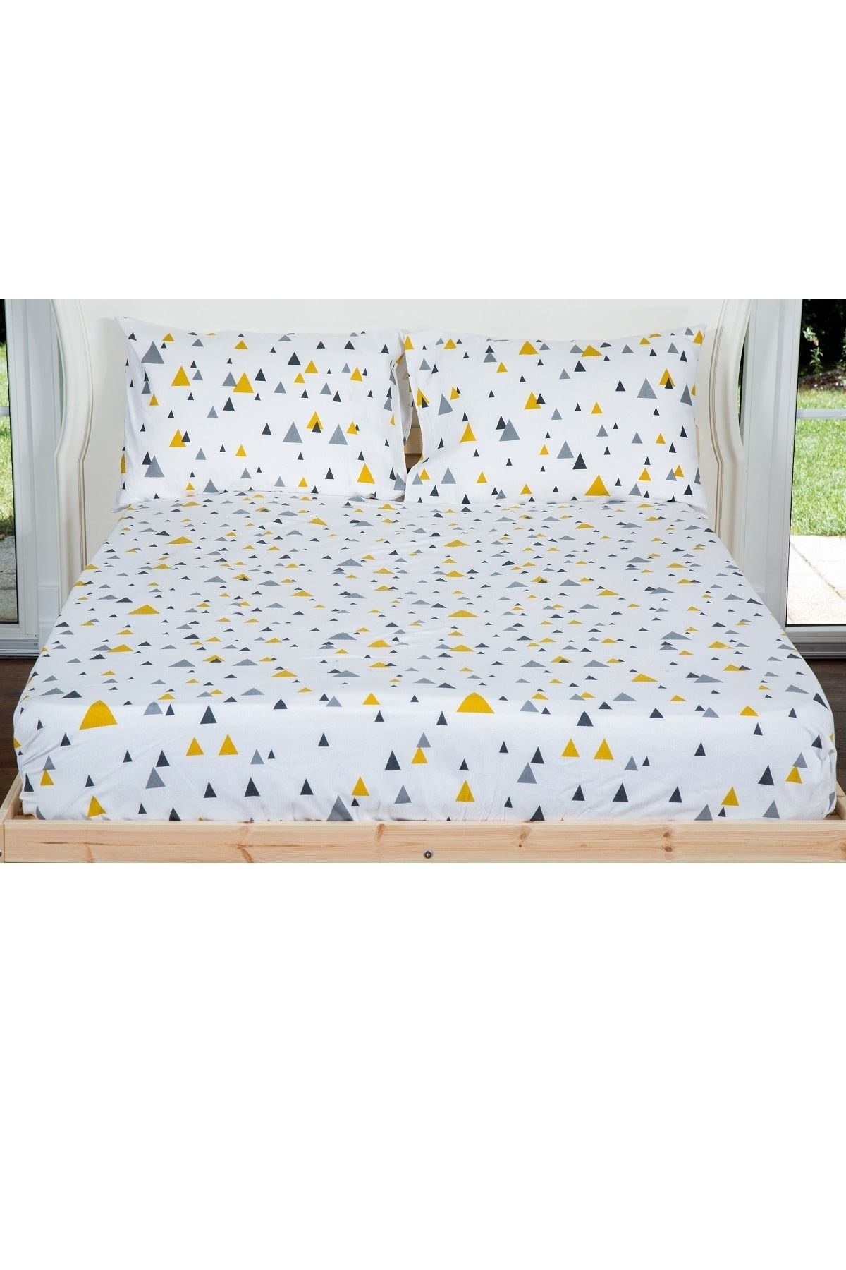 makiteks Pamuk Kışlık Flanel Pazen Lastikli Çarşaf Seti 120x200, 50x70 Yastık Kılıfı Triangle