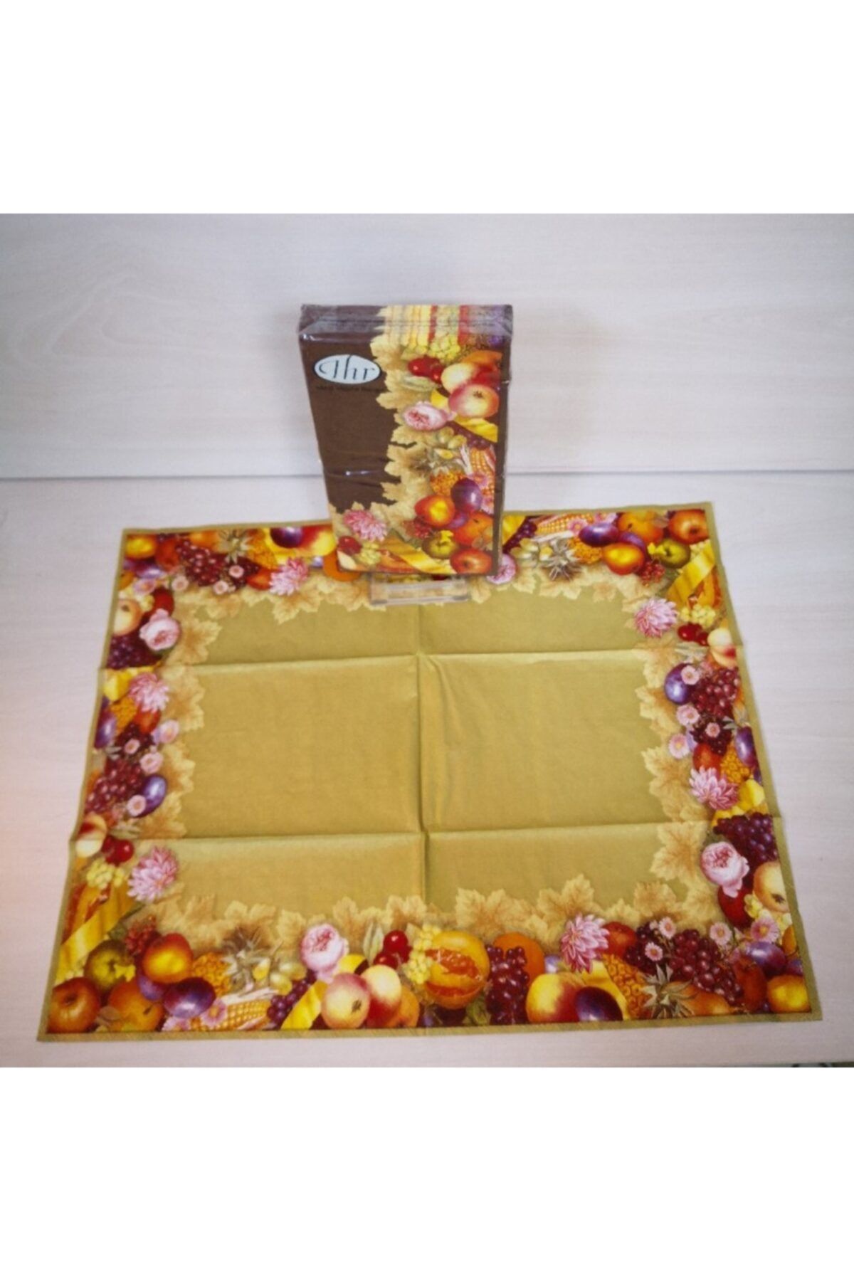 İHR Ideal Home Range Festive Wreath Brown Cream Kağıt Peçete 16'lı 33 x 42 cm