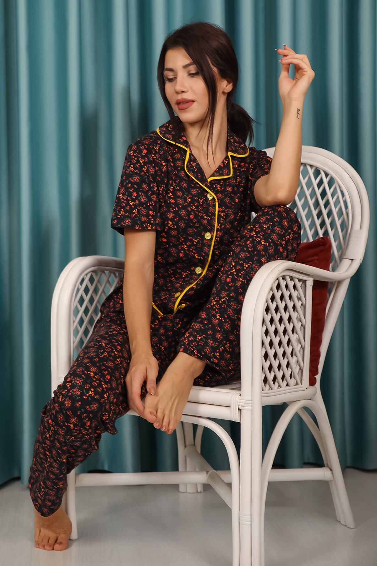 MAYSSTORE Ceket Yaka Düğmeli Çiçek Desenli Kısa Kollu Siyah Pijama Takım