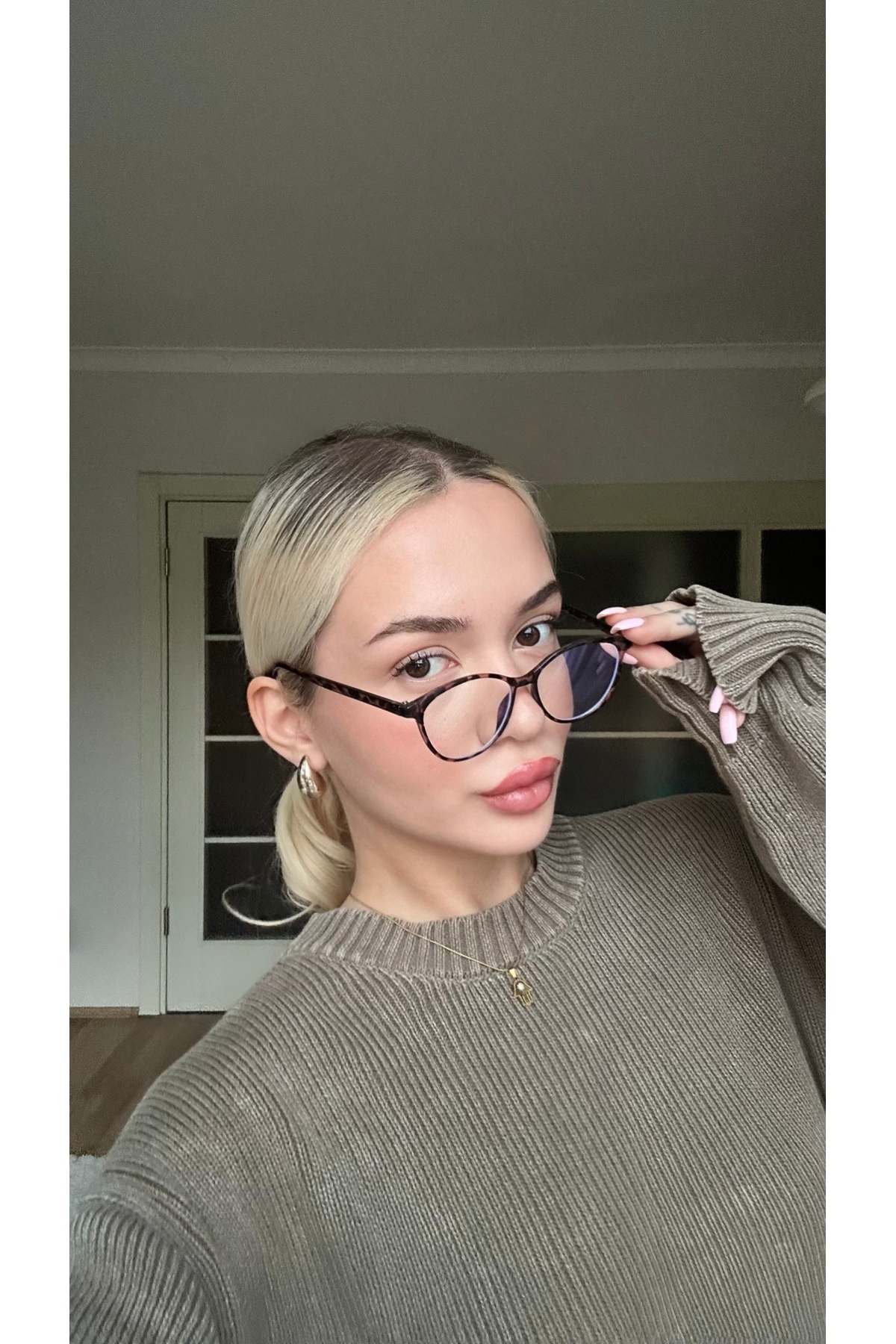 عینک گرد محافظ نور آبی پلنگی با قاب نازک با طراحی مینیمالیستی