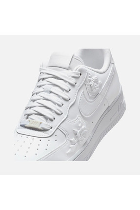Air Force 1 '07 ''Embossed Rose Details'' Kadın Spor Ayakkabı Image 2