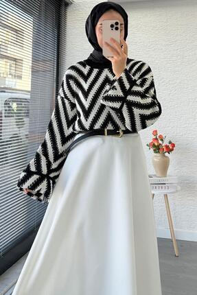 Zikzak Desenli Kısa Triko Kazak – Siyah Image 0