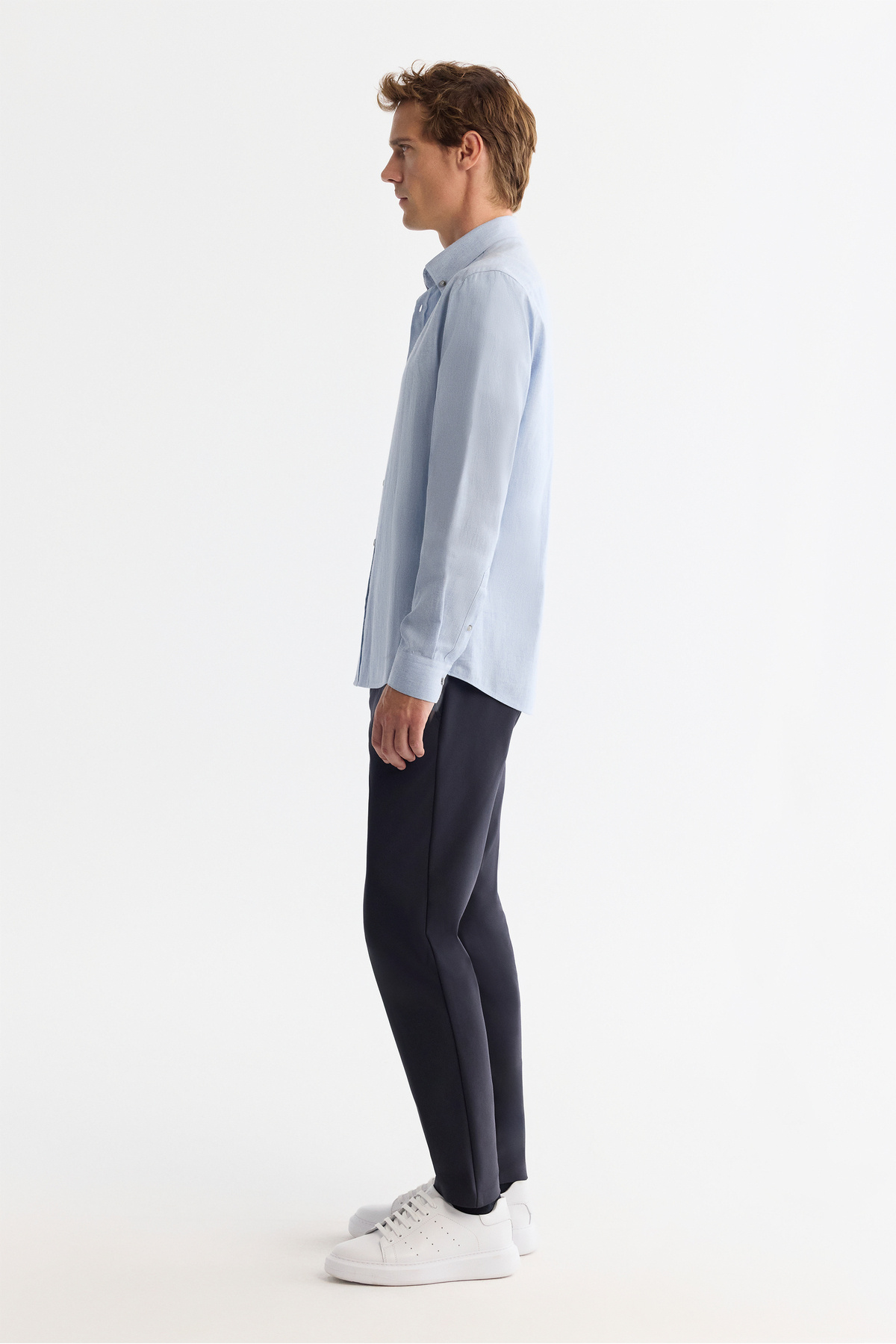 پیراهن مردانه یقه دکمه دار 100% نخی مردانه B002033