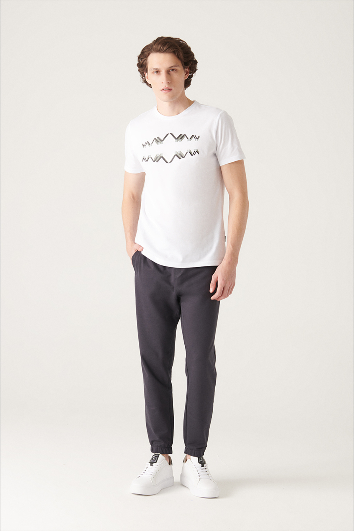 شلوار ورزشی مردانه آنتراسیت 2 نخی با کمر بنددار، جیب کناری، پاهای الاستیک E003403