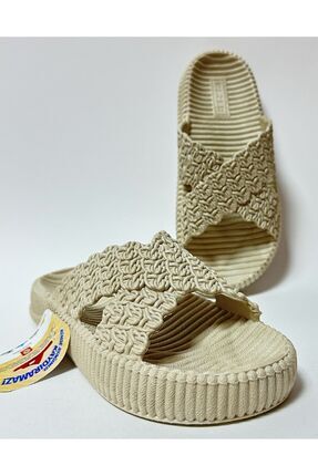 HASIR GÖRÜNÜMLÜ KALIN TABAN FULL KAYDIRMAZ PLASTİK KADIN ISLAK ZEMİN EV VE SOKAK TERLİĞİ Image 0