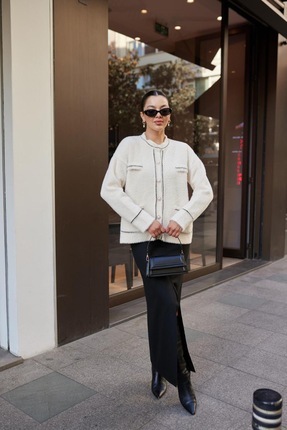 Ekru bebe yaka İnci Düğmeli çift cepli triko Yumoş Dokulu Hırka Image 4