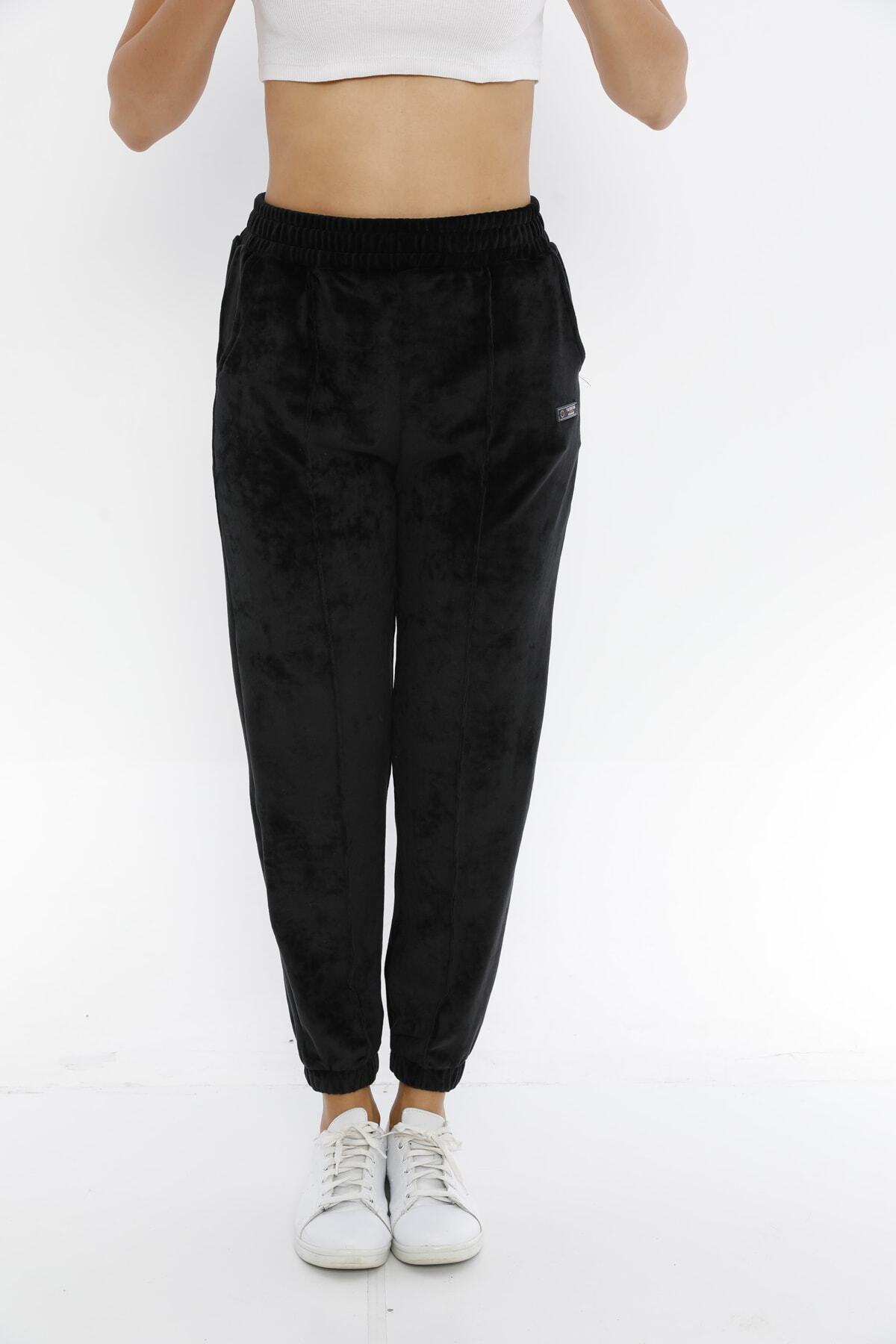 winmoda Fransız Kadife Eşofman Altı Özel Dokulu Kumaş