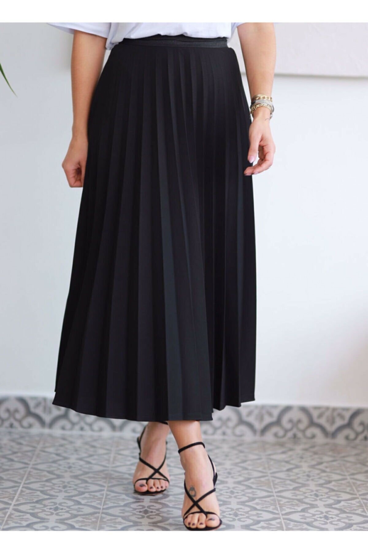 Moda Mihran Kadın Siyah Düz Piliseli Uzun Etek