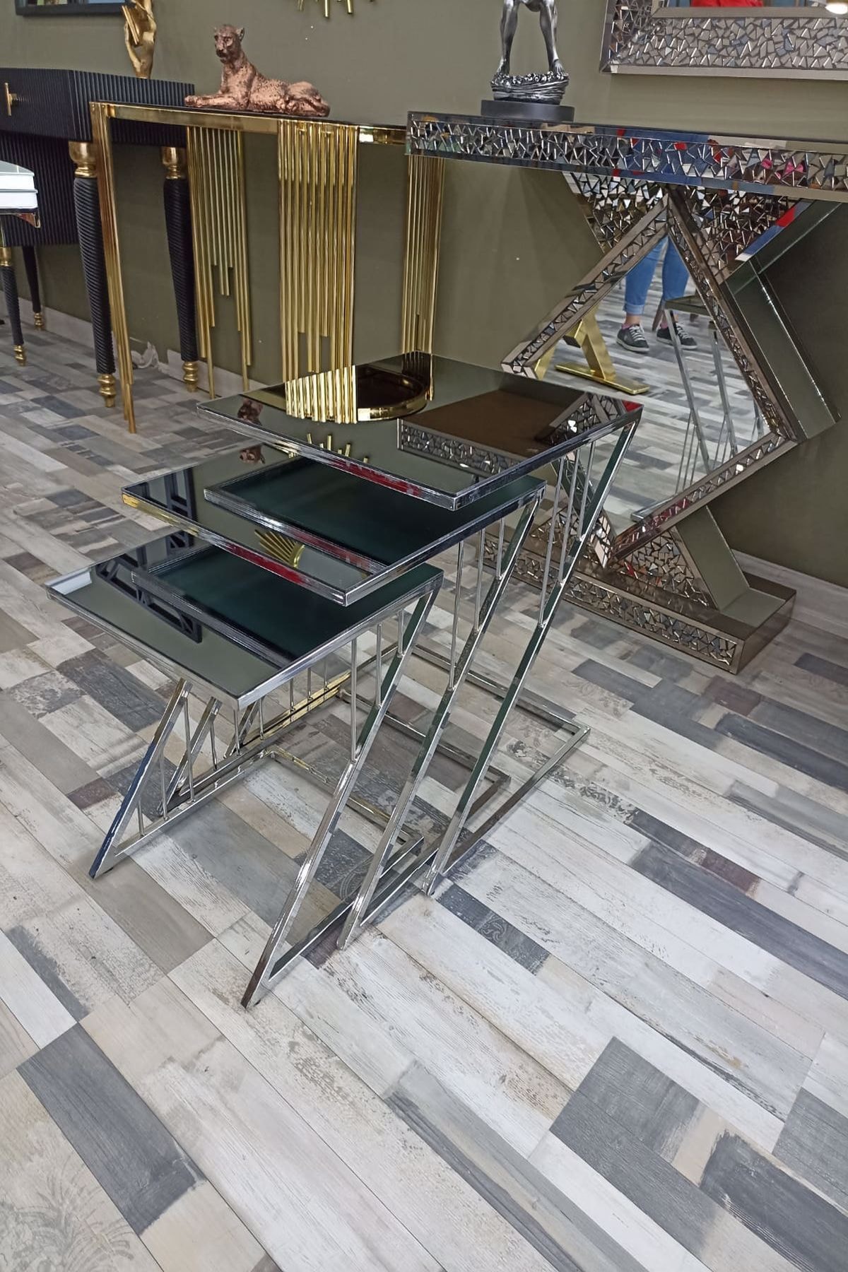 Dinç Metal Sehpa Dinç Metal Z Zigon Sehpa Krom Ayak Füme Ayna Zz-100