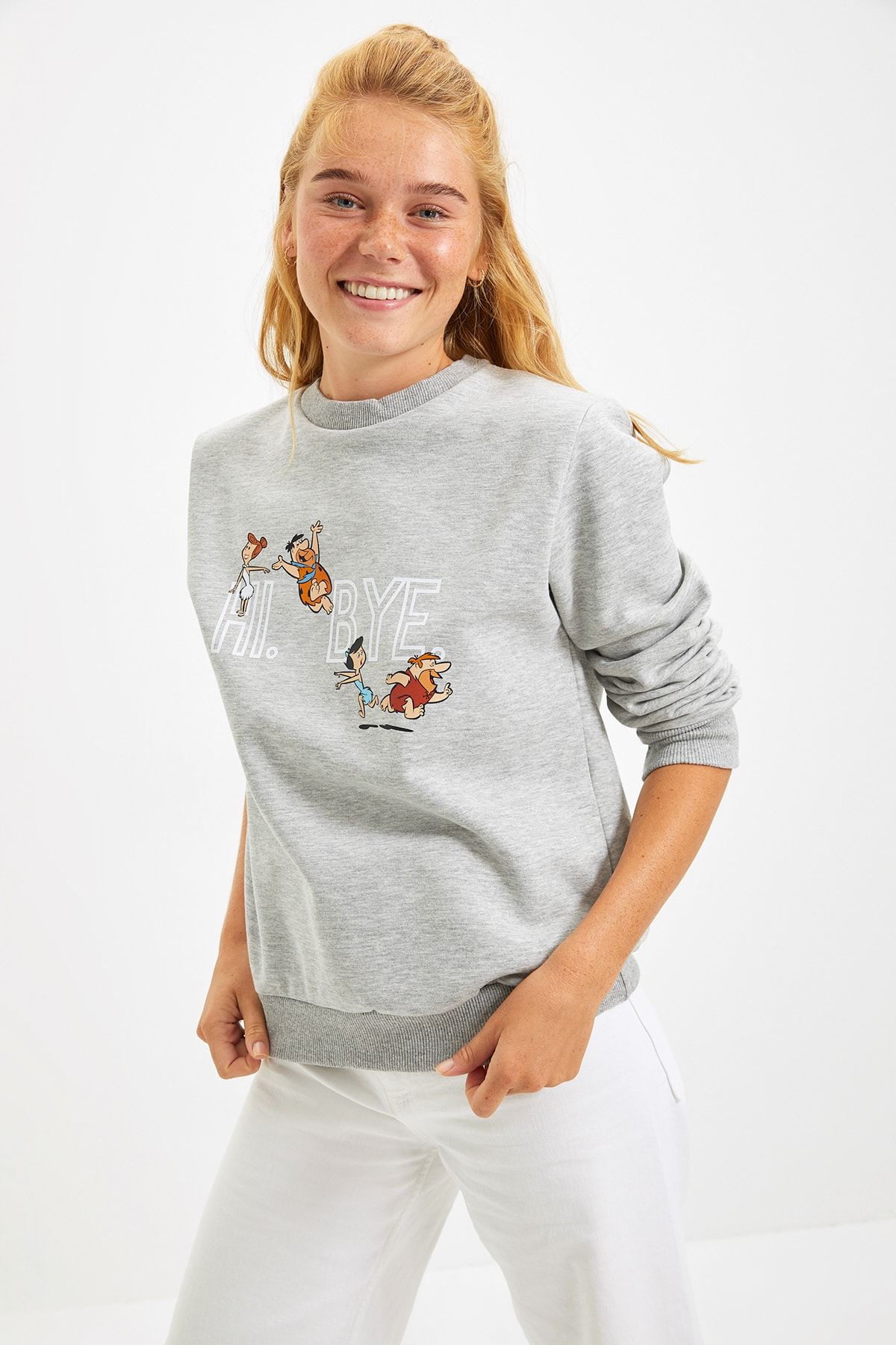 TRENDYOLMİLLA Gri Lisanslı Flintstones Baskılı Basic Örme Şardonlu Sweatshirt TWOAW21SW0216