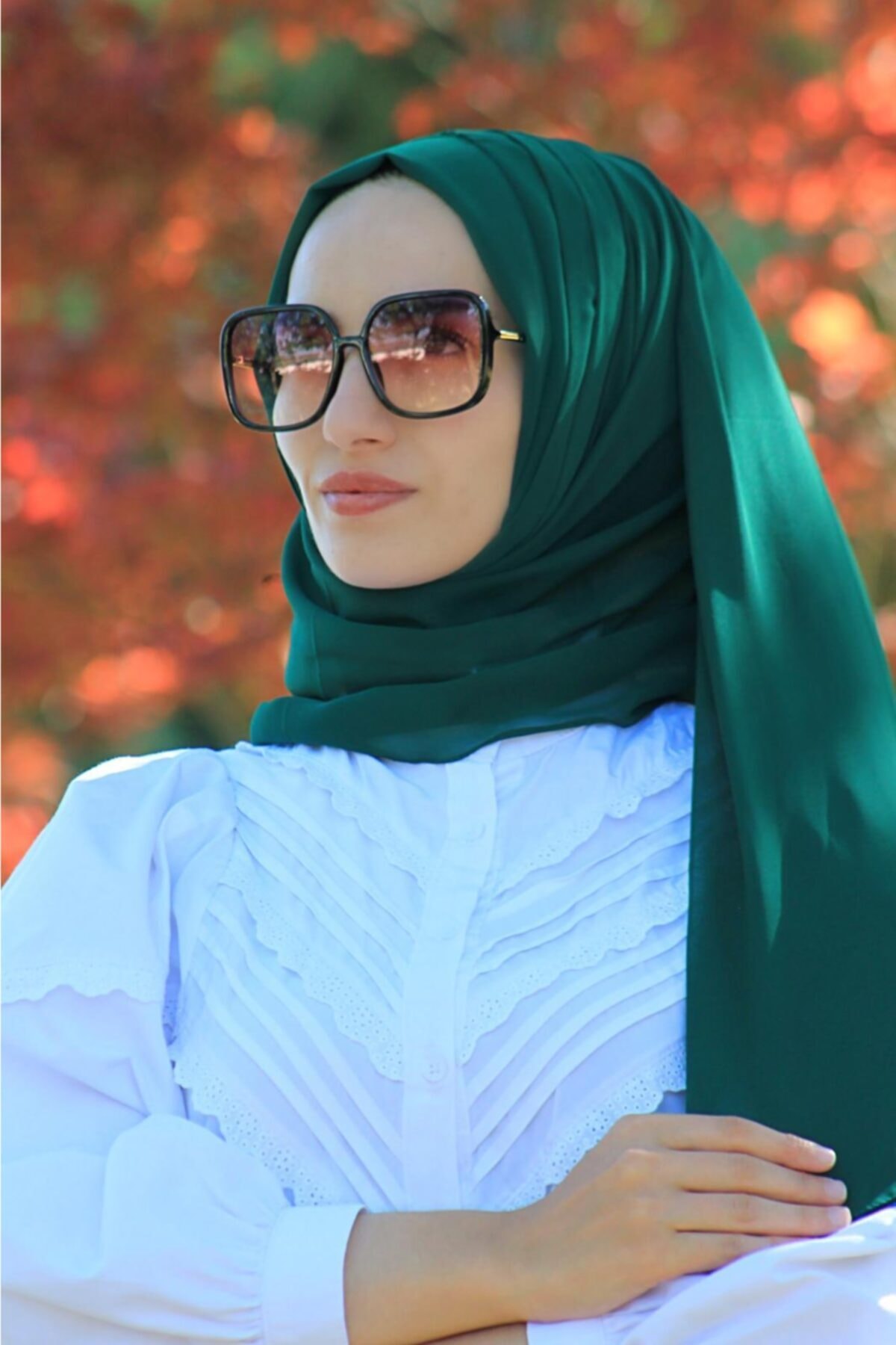 Zehra Hazır Havuz Tesettür Giyim Üç Bantlı Drape Şal Bone Zümrüt - Özel Tasarım- Yeni Model Tesettür Giyim