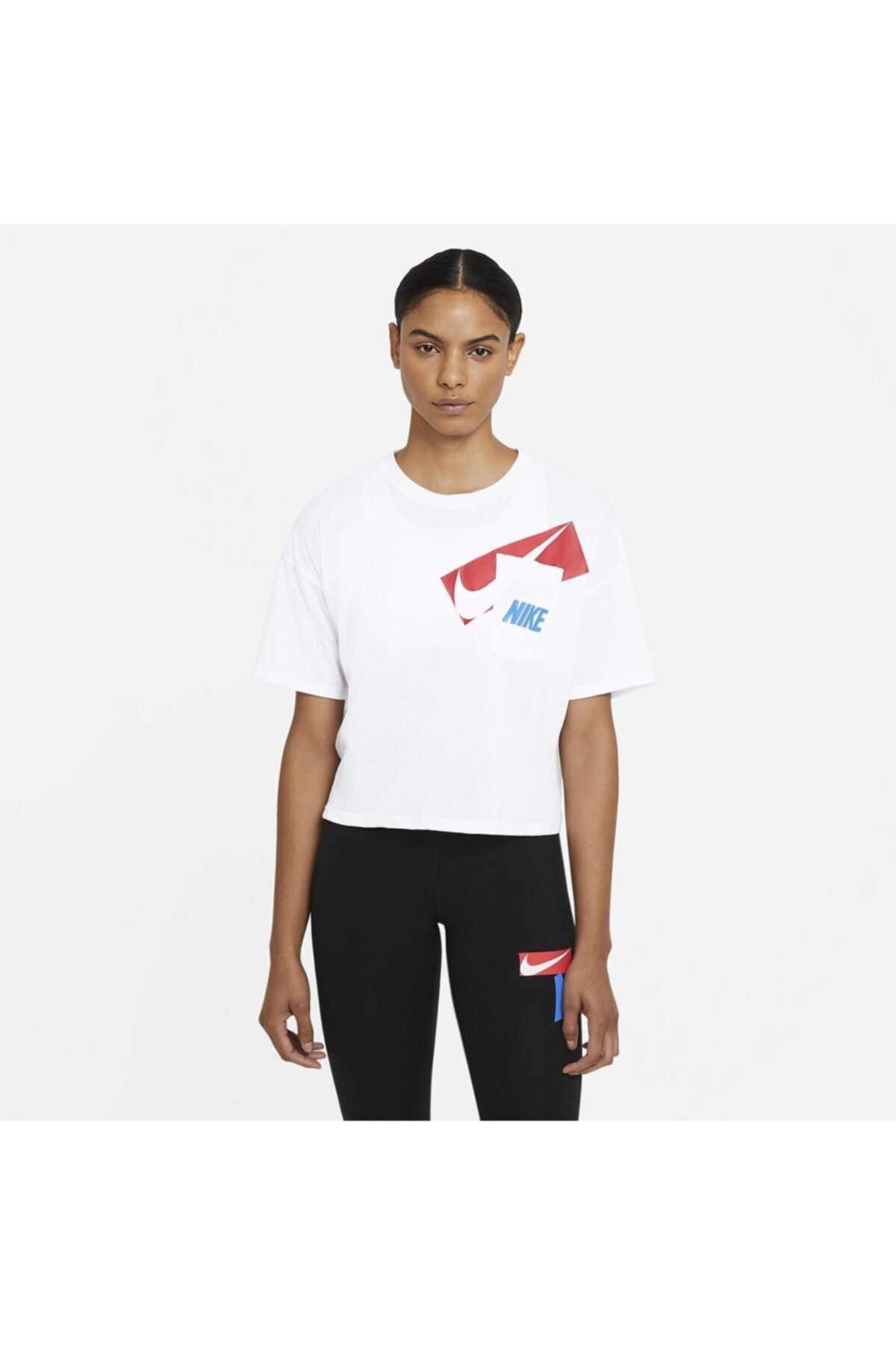 Nike Grafikli Kısa Kadın Antrenman Üstü Dri-fıt