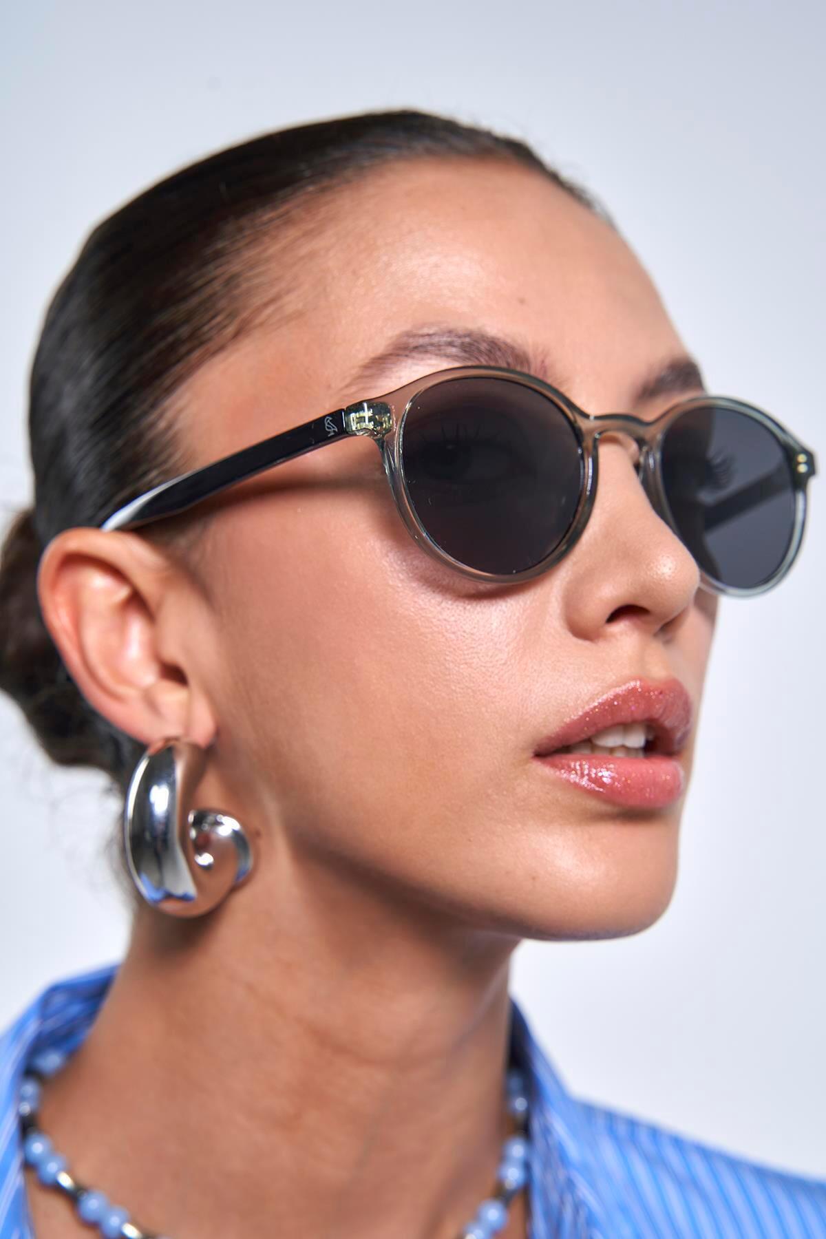 عینک آفتابی خاکستری اسمیت مشکی