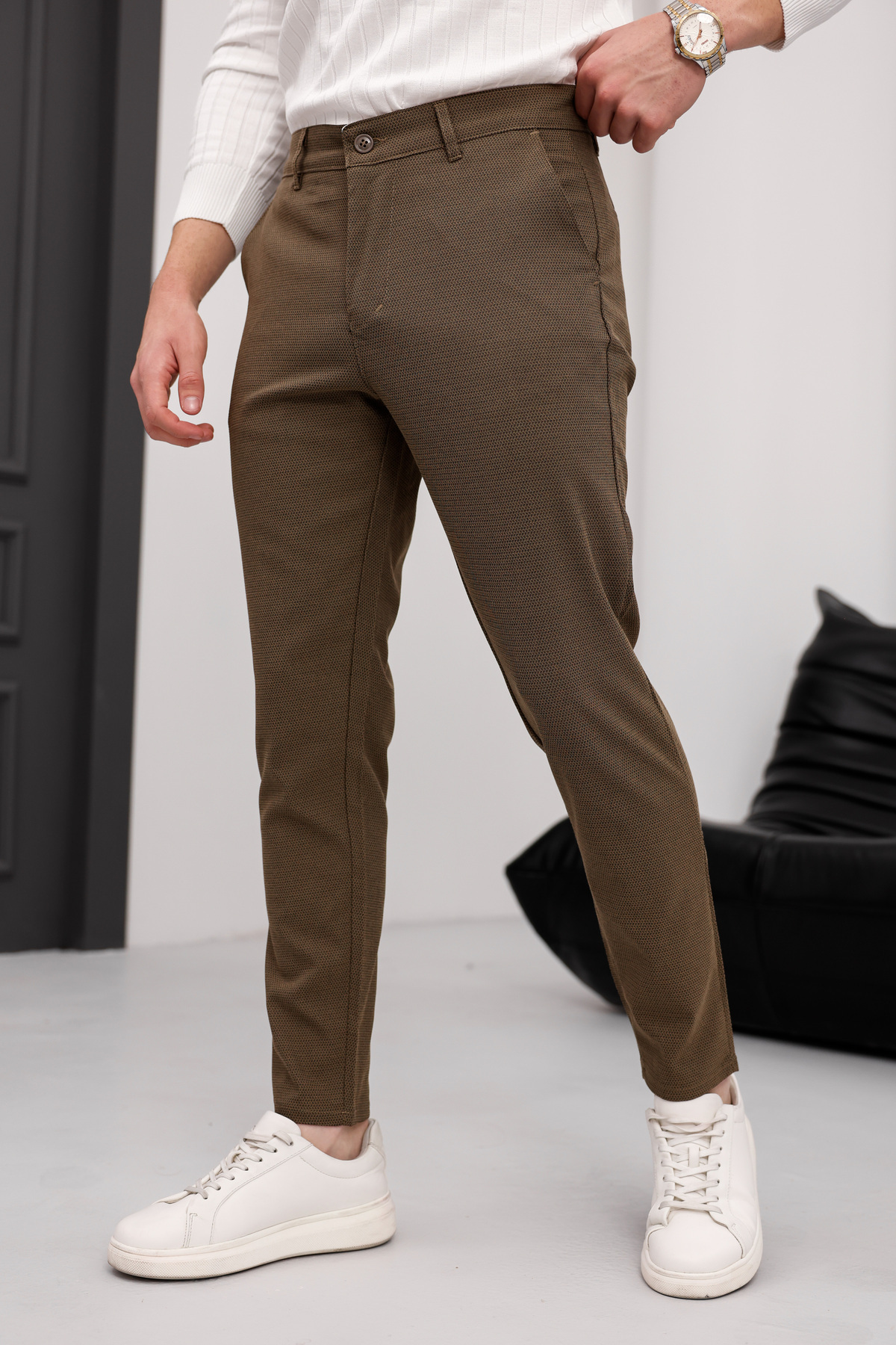 شلوار کتانی لایکرا قهوه ای باریک مردانه