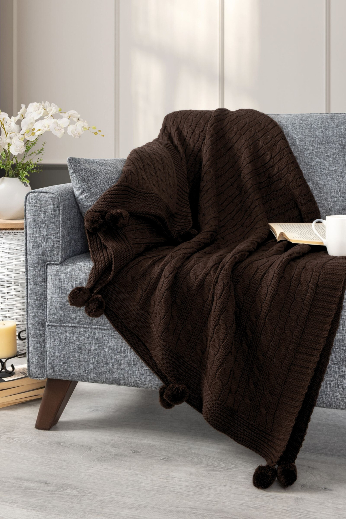 پتو تلویزیون بافتنی پومپون بافتنی - صندلی و شال شانه و پتو زانو - 130x170cm - قهوه ای