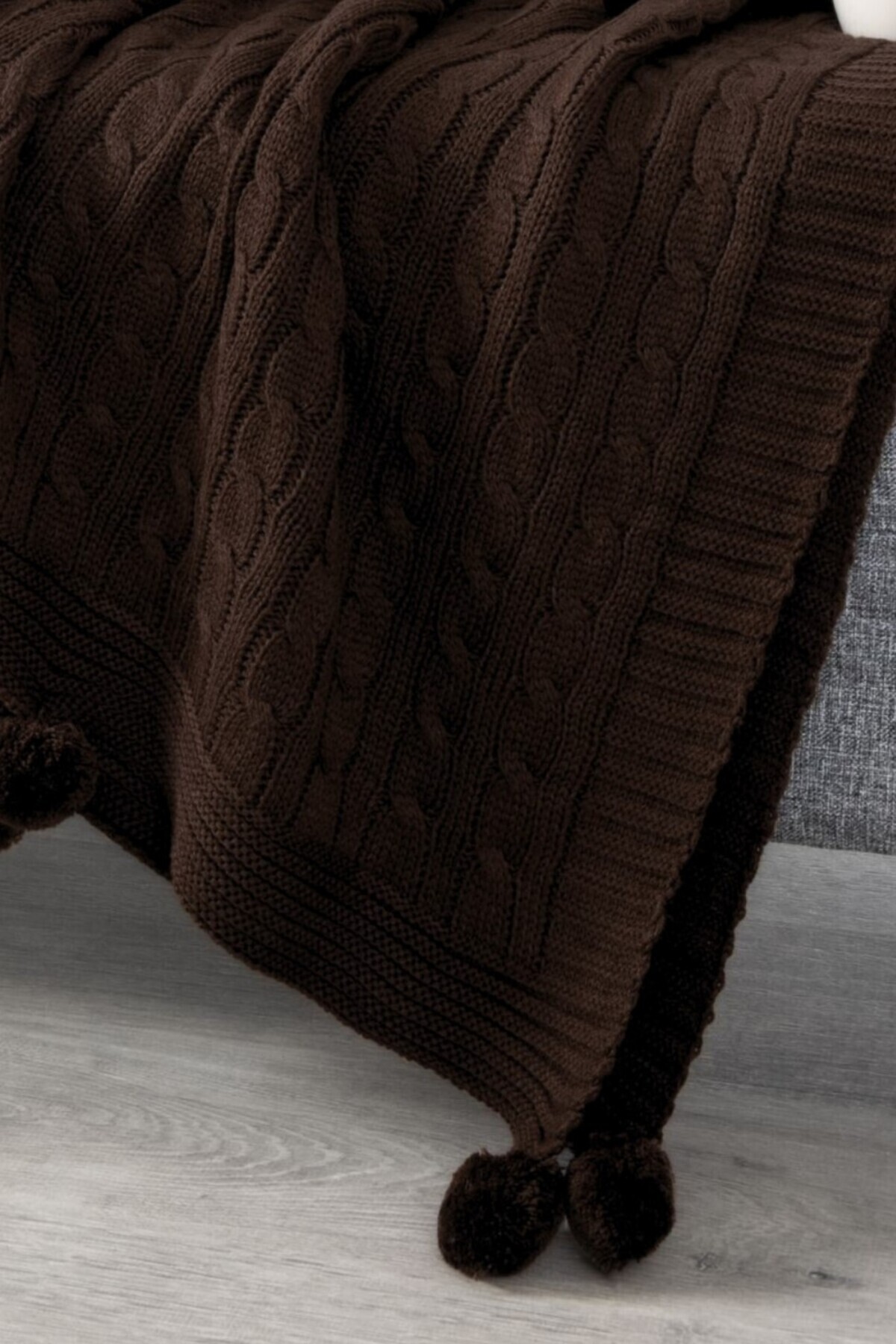 پتو تلویزیون بافتنی پومپون بافتنی - صندلی و شال شانه و پتو زانو - 130x170cm - قهوه ای