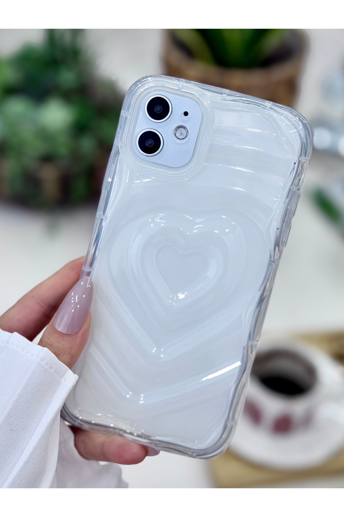 قاب سیلیکونی شفاف محافظت شده با دوربین ضد ضربه با نقش برجسته قلب سه بعدی سازگار با آیفون 11 اپل