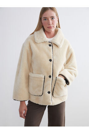 LCWAIKIKI Classic Gömlek Yaka Oversize Kadın Pelüş Mont Image 4