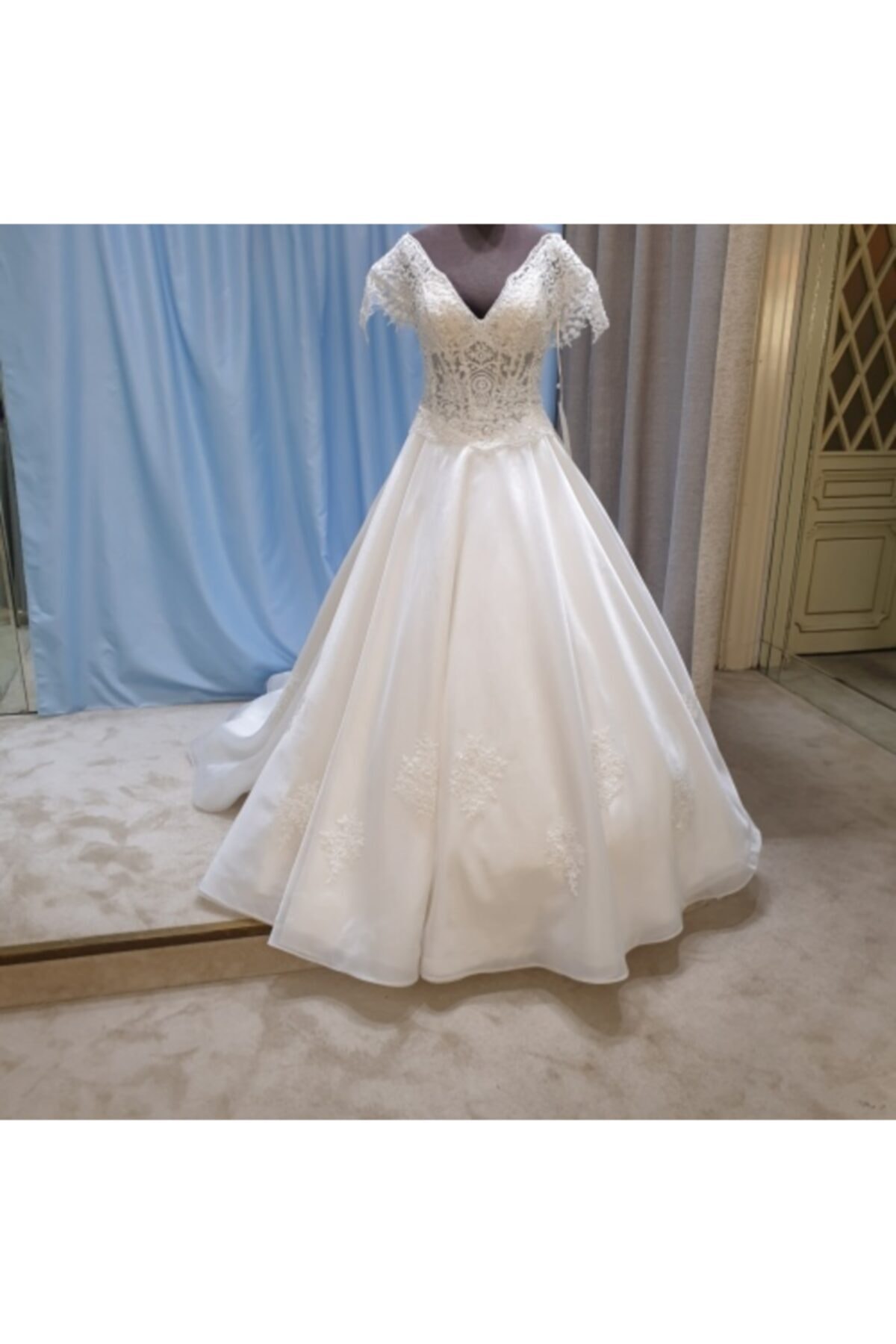 Düzey Moda Kadın Ekru Organze V Yaka Gelinlik