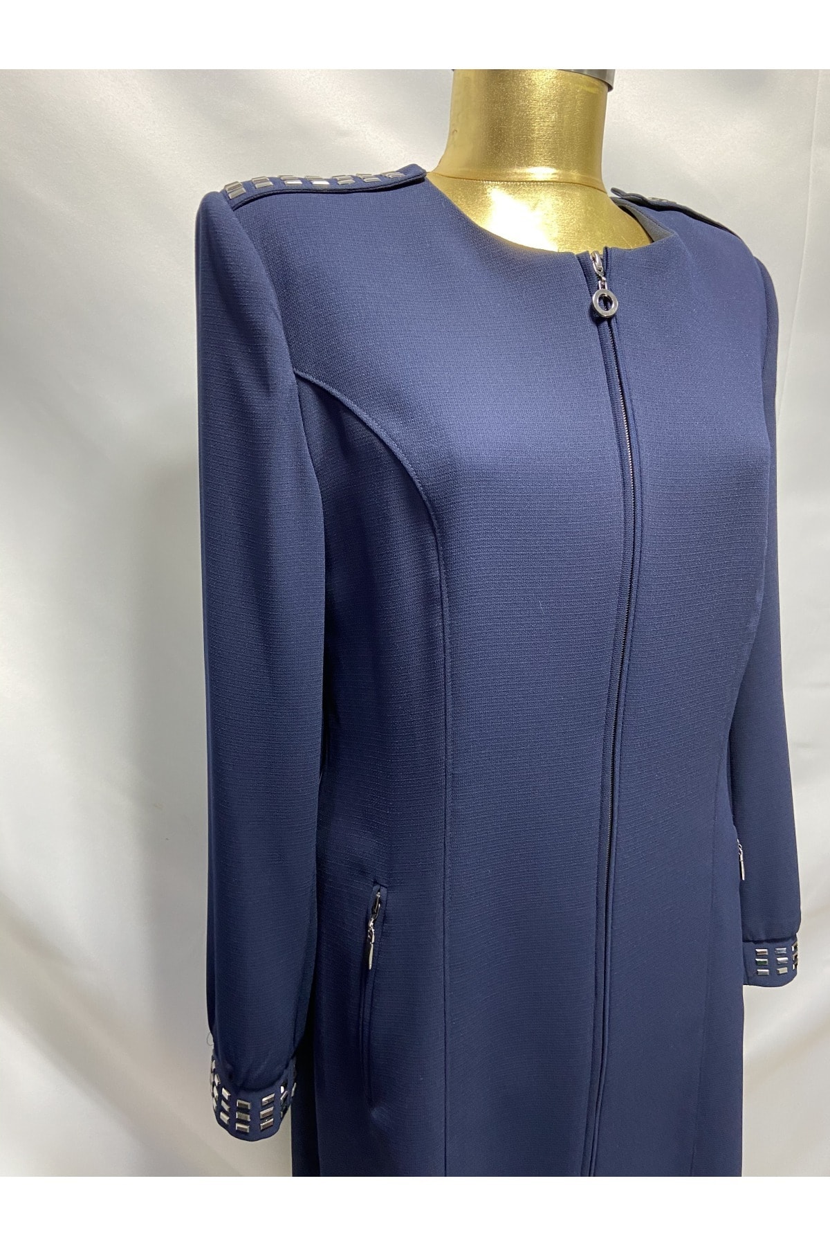 DYG Kadın Lacivert Omzu Taşlı Pardesü