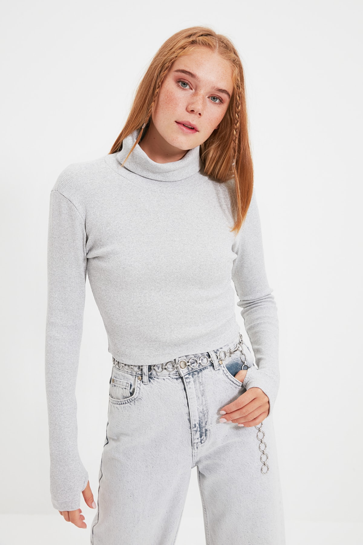 TRENDYOLMİLLA Gri Balıkçı Yaka Parmak Detaylı Fitilli Örme Bluz TWOAW21BZ0071