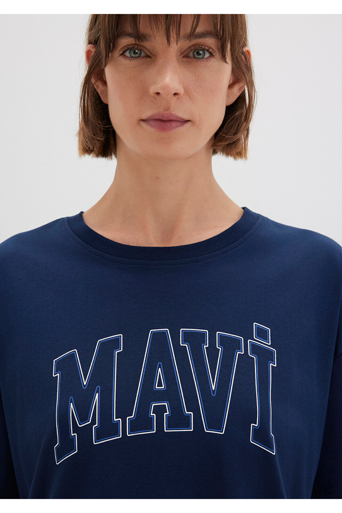 تی شرت آبی سرمه ای چاپ شده با لوگوی منظم / تناسب معمولی 1611193-70488