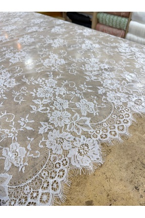 LEZ Fransız Dantel Kumaş | Çiçek Desenli, Saçaklı Kenar, 3 Metre Kupon (Fiyat 3 MT İçindir) Image 0