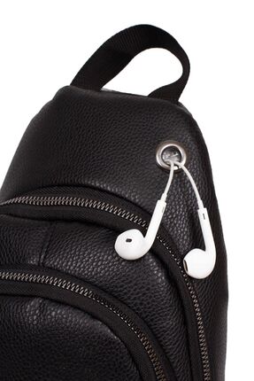 Siyah Deri Görünümlü Unisex Yandan Çapraz Sırt Göğüs Bel Çantası, Kulaklık Usb Cep Telefonu Bölmeli Image 2