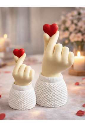 Korean Heart 2’li Biblo Seti – Kalp Tutan El Dekoratif Hediyelik | 9 cm & 14 cm | PLA Bioplastik Image 0