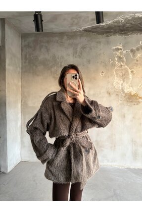 Kahverengi Kuşaklı Kürk Kaban Image 0