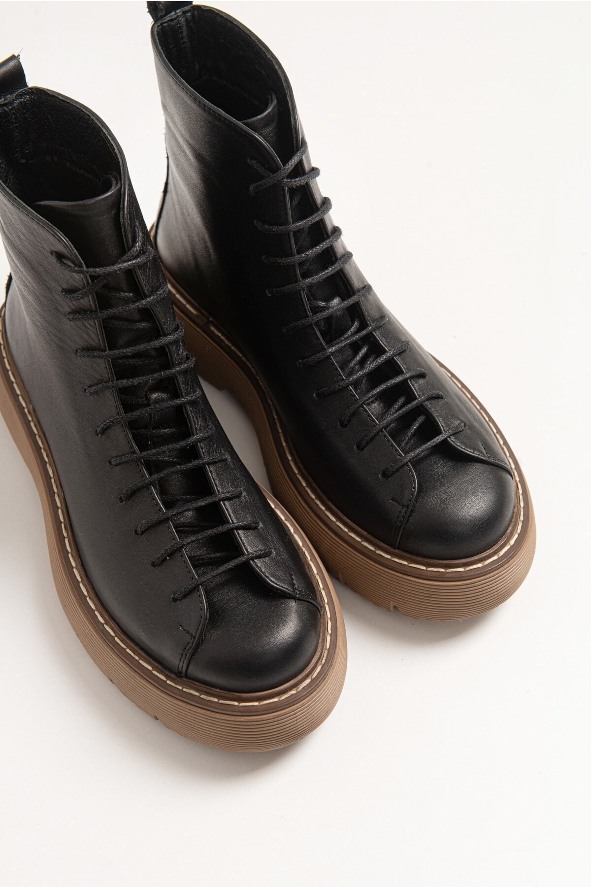 LuviShoes Joı Siyah Cilt Kadın Bot