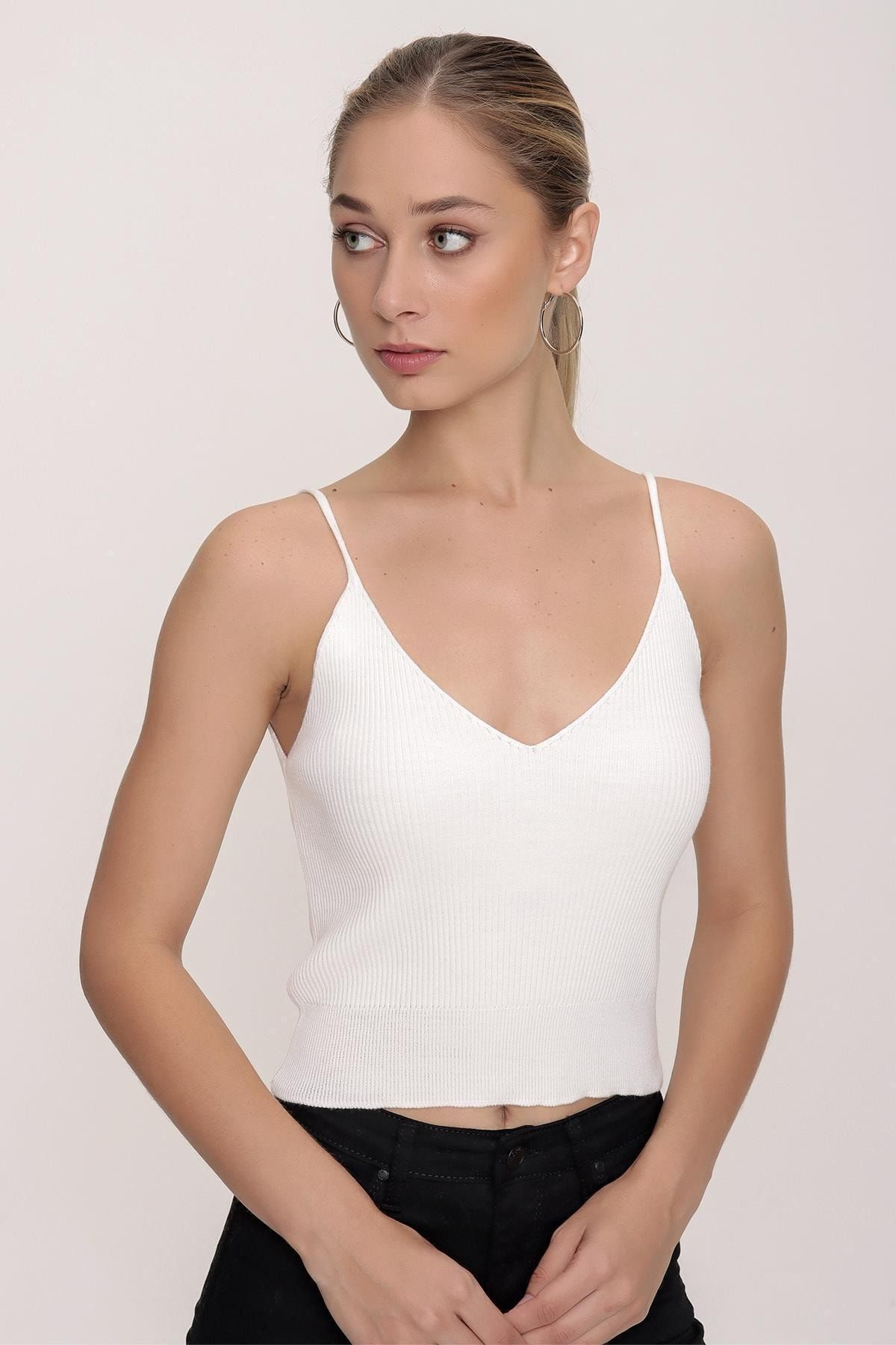 CHUBA Kadın Ekru Mia Ince Askılı V Yaka Fitilli Triko Crop Atlet 22wk208